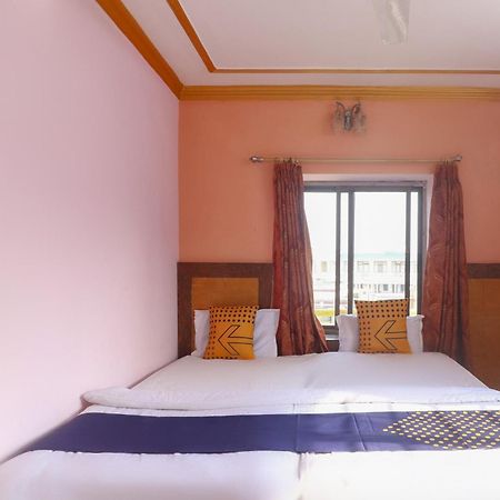 Spot On 75963 Hotel Prince Bodh Gaya Exterior foto