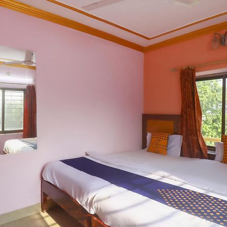 Spot On 75963 Hotel Prince Bodh Gaya Exterior foto
